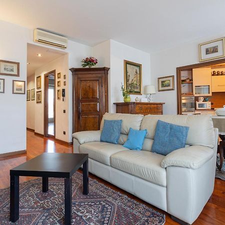 Flower Apartment - Royal Welcome Verona Luaran gambar